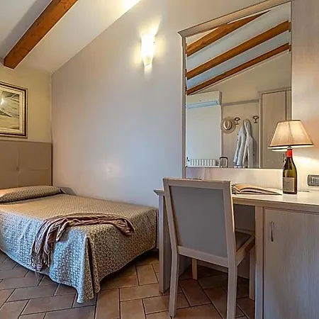 Noce Hotel 3*